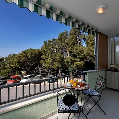 Appartement Pine Fine With Free Parking Makarska