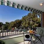 Pine Fine With Free Parking Makarska