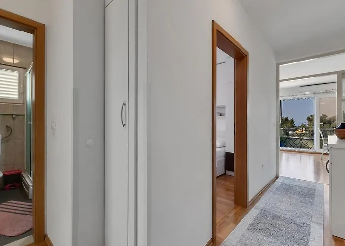 Pine Fine With Free Parking Apartment *